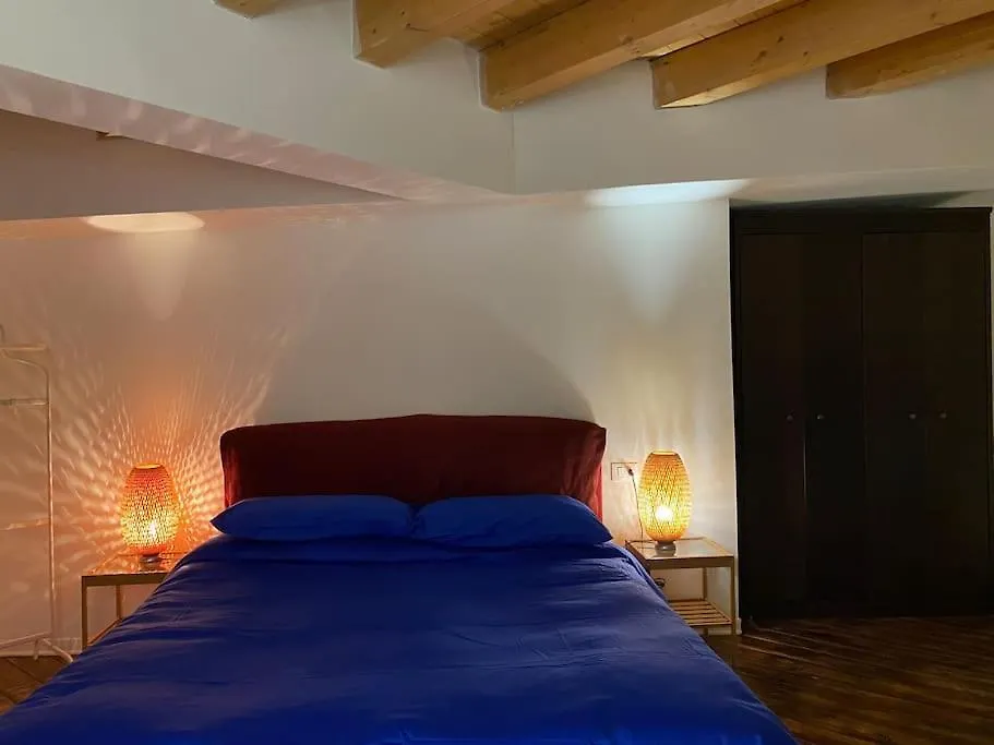 Open Space City Center Con Terrazzo E Due Bagni Apartment Milan Italy